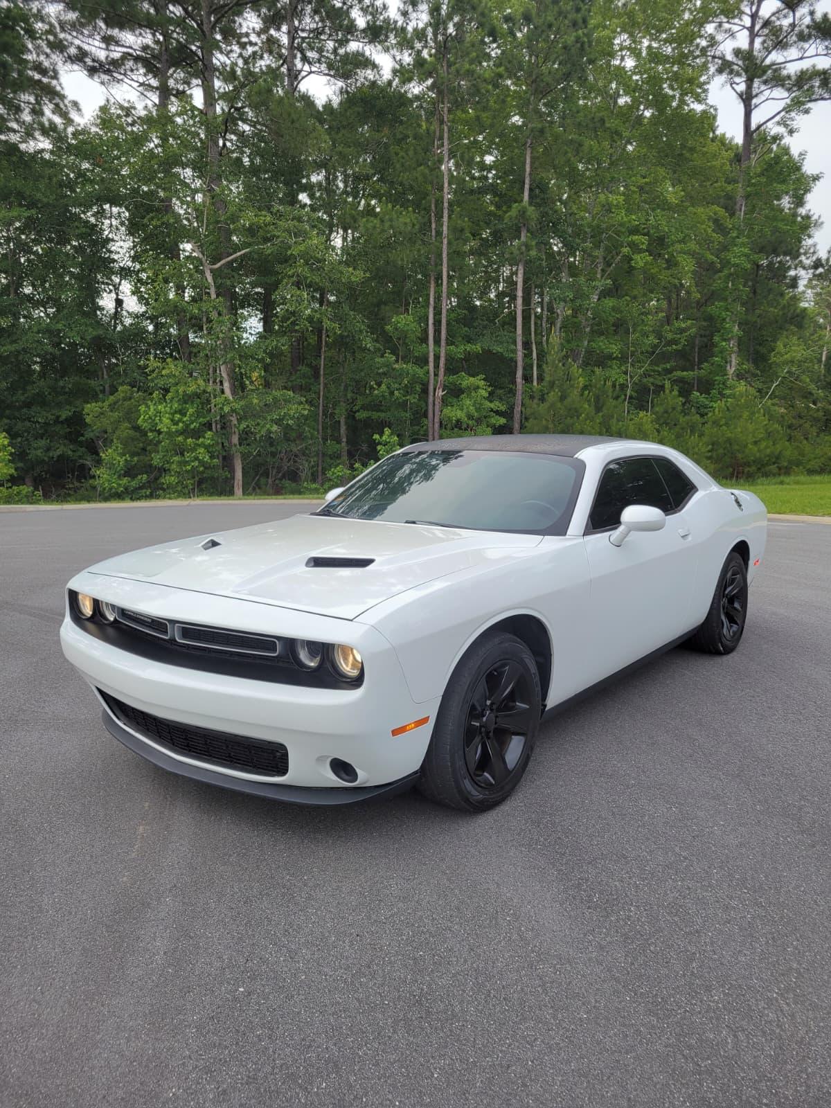 2017 Dodge Challenger SXT in White Knuckle