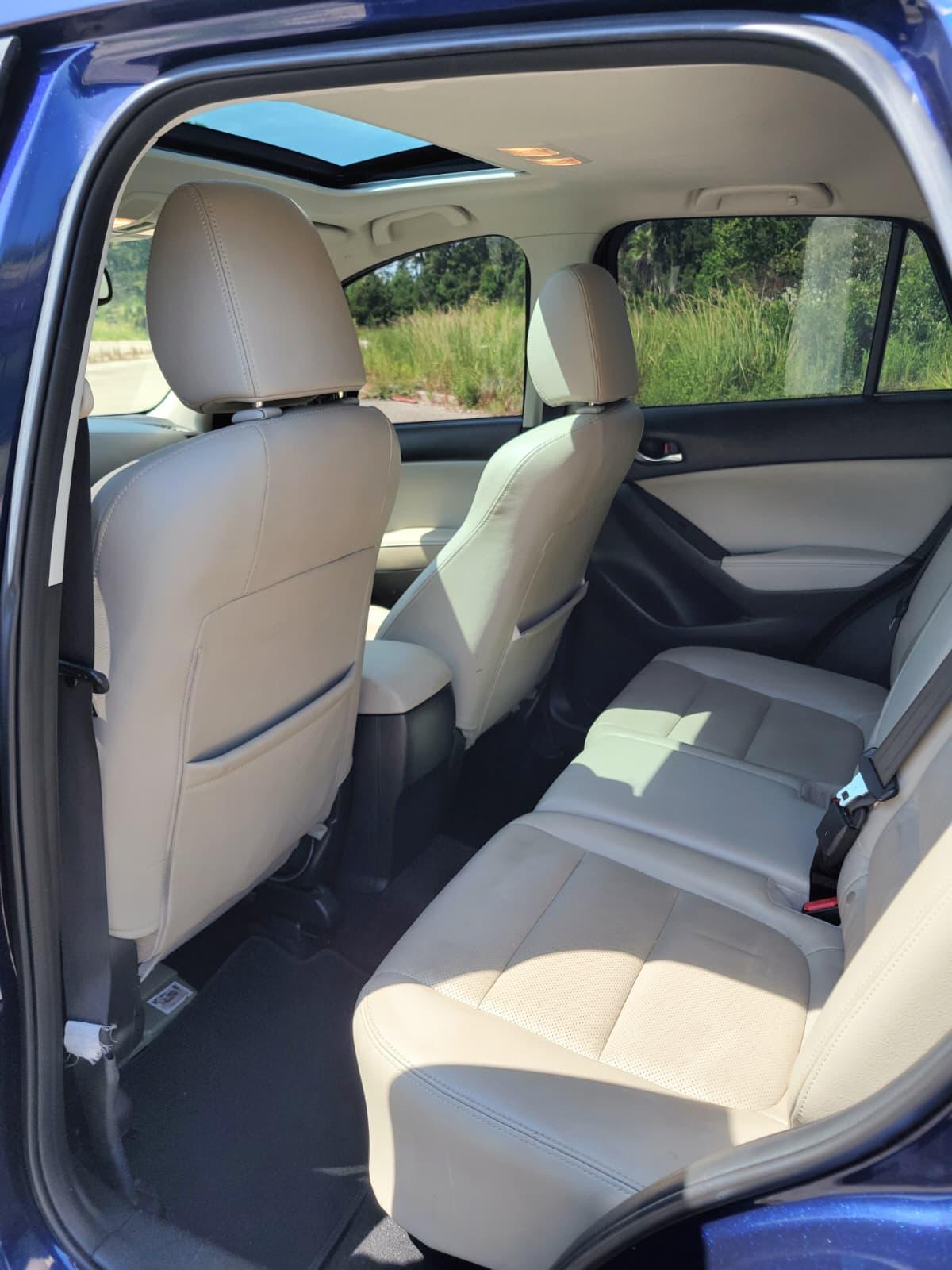 Rear seats and sunroof
