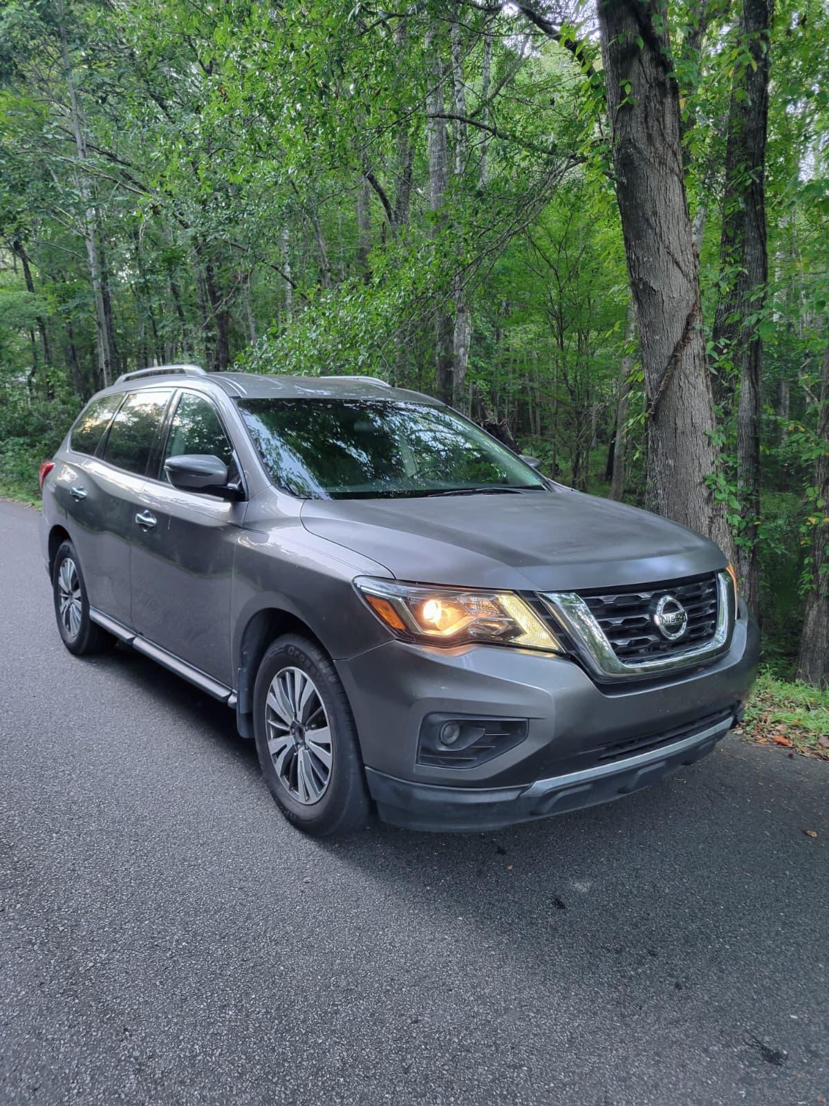 2018 Nissan Pathfinder SV in Gun Metallic